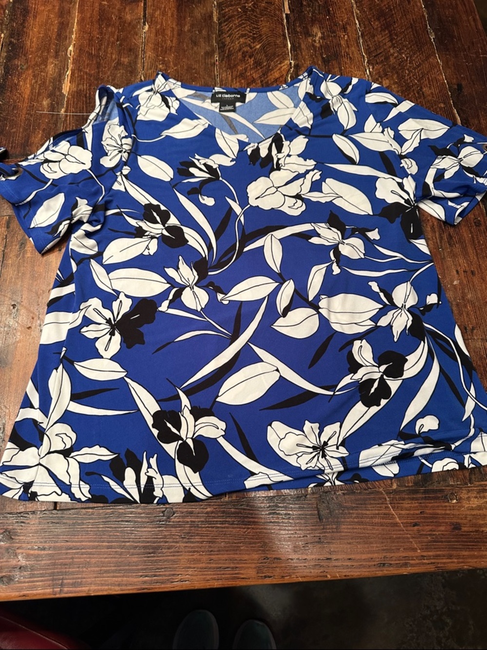 Liz Claiborne Royal Blue Floral Cold-Shoulder Blouse. Size Large